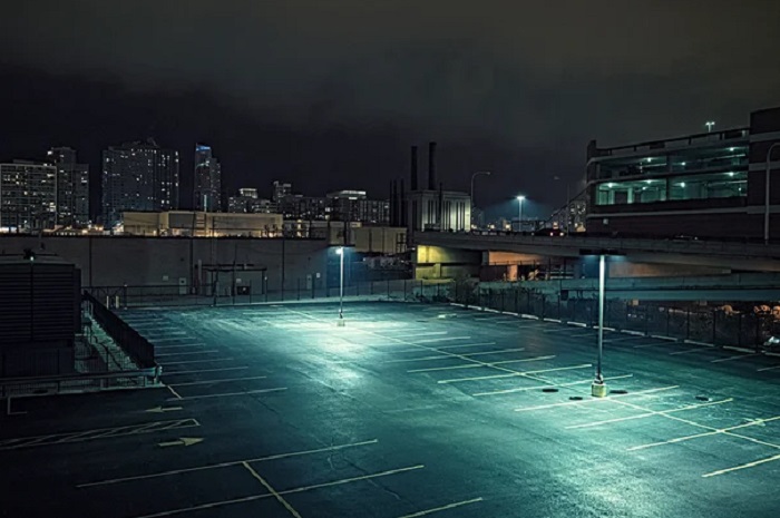 Советы, как максимально эффективно выполнять в ночное время нанесение защитных покрытий для асфальта