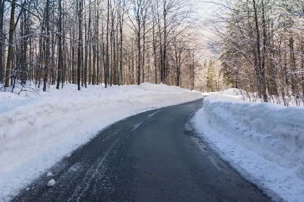 Как подготовить асфальтовое покрытие к зимней погоде