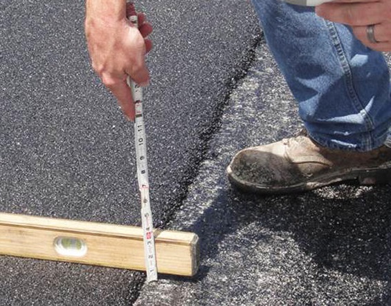 Ultra Thin Lift Hot Mix Asphalt (HMA) Нанесение сверхтонкого слоя HMA - горячей асфальтобетонной смеси на существующий слой