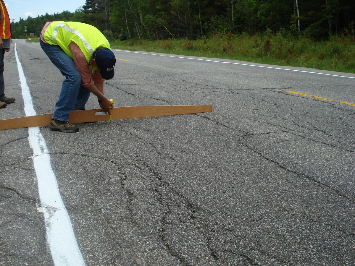 Rutting - Moderate умеренный уровень образования колеи на асфальтобетонном покрытии.